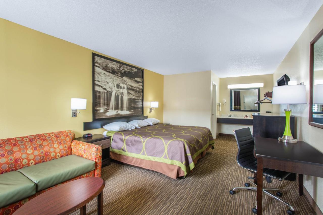 Super 8 By Wyndham Florence Bagian luar foto